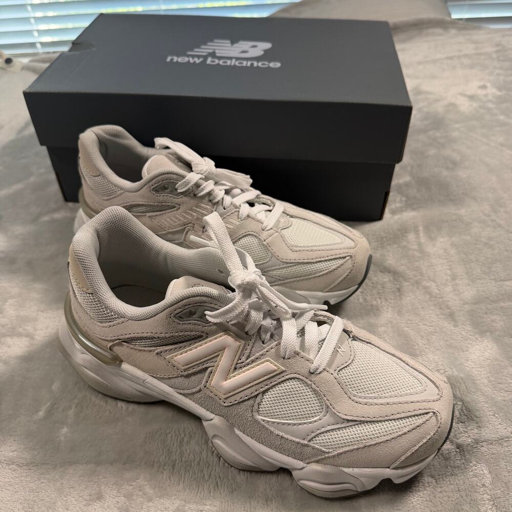 New Balance 9060 Grey Silver Youth 6.5 Women’s 8 Sneakers GC9060FG New Box